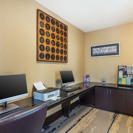 Best Western Plus University Park Inn & Suites Стейт-Колледж Екстер'єр фото