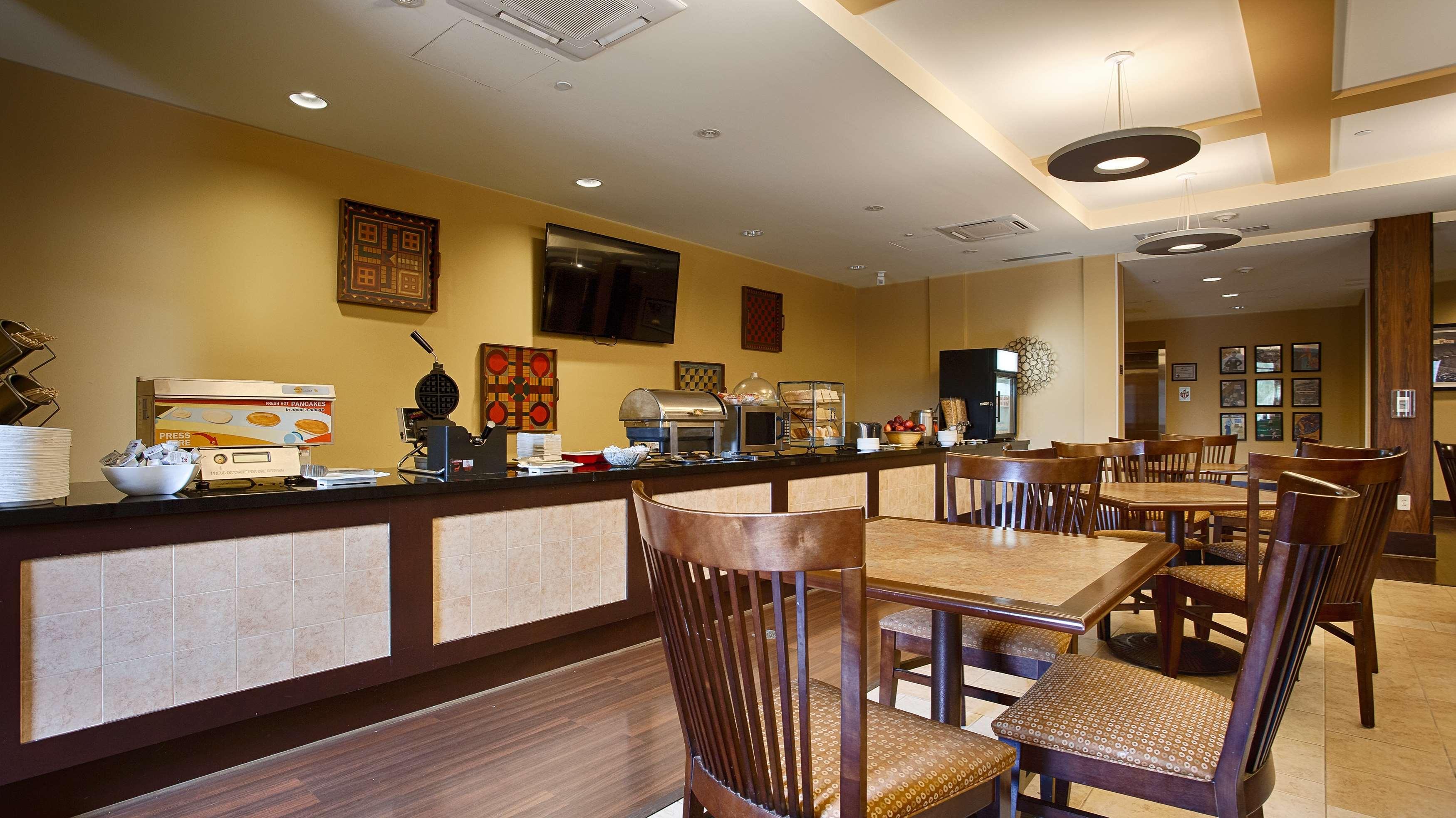 Best Western Plus University Park Inn & Suites Стейт-Колледж Екстер'єр фото