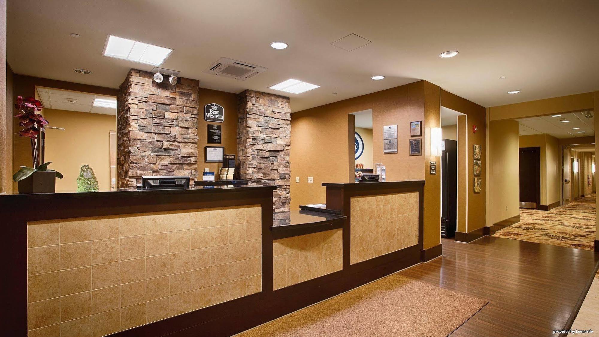 Best Western Plus University Park Inn & Suites Стейт-Колледж Екстер'єр фото